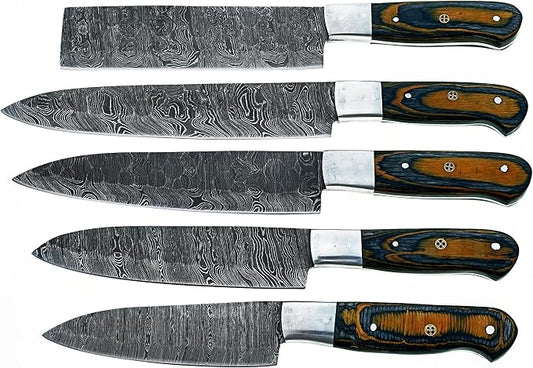 5 Pieces Damascus kitchen knives lined up
