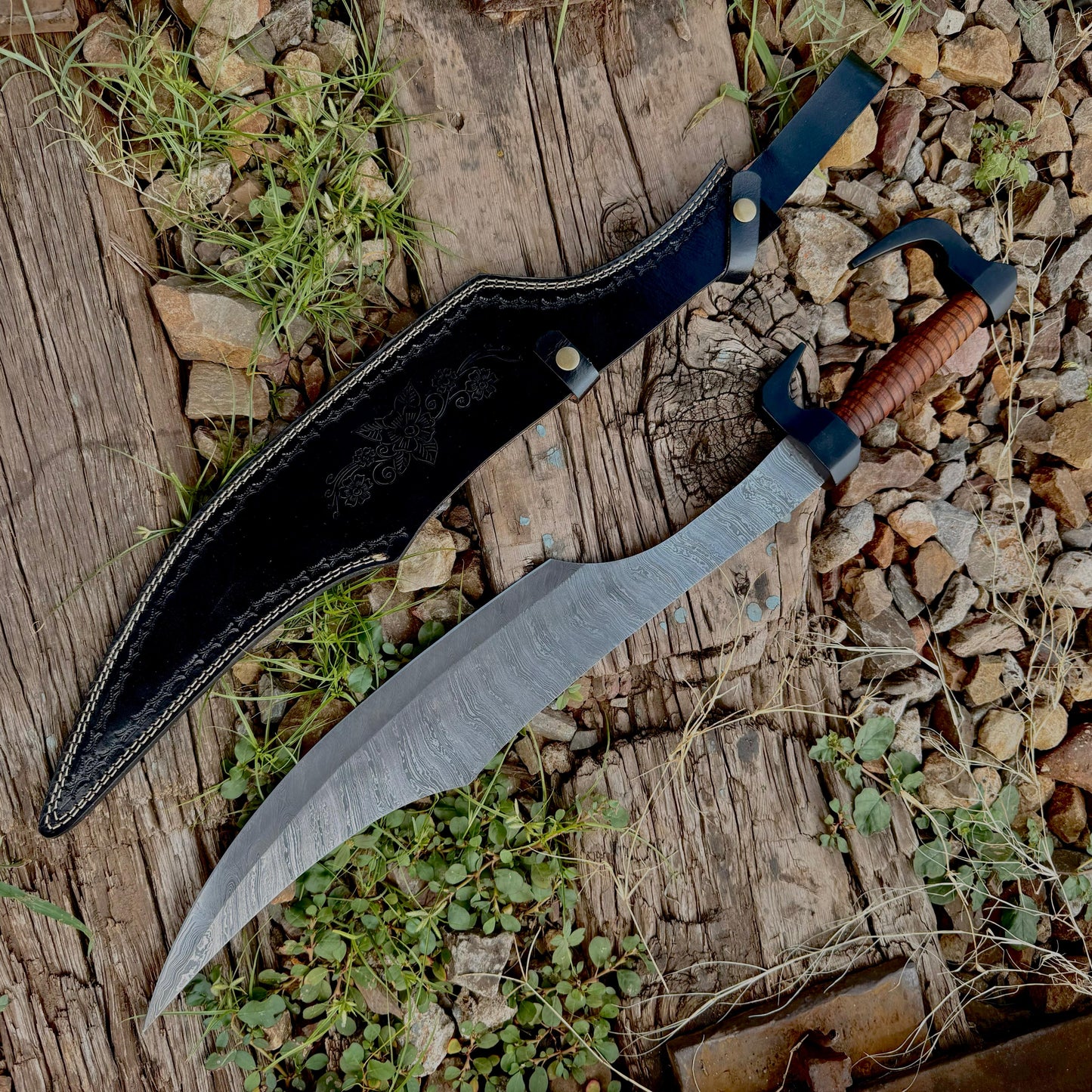 Elite 300 Spartan Sword, Viking Inspired Wall Art, Vintage Gift, Unique Gift for Him, Dad, Groomsmen, Personalized Halloween Gift