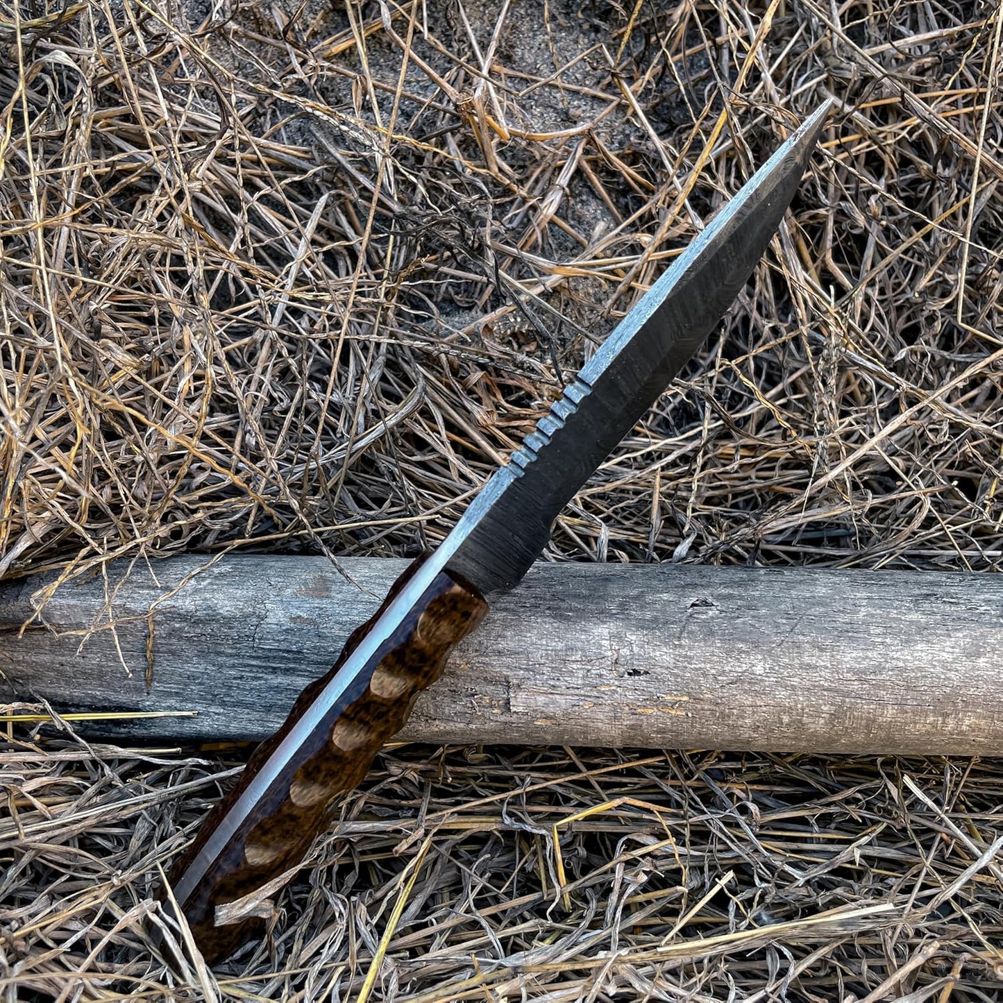 Twist Damascus Skinning Knife – Handmade Fixed Blade Hunting Knife with Brown Micarta Handle & Leather Sheath