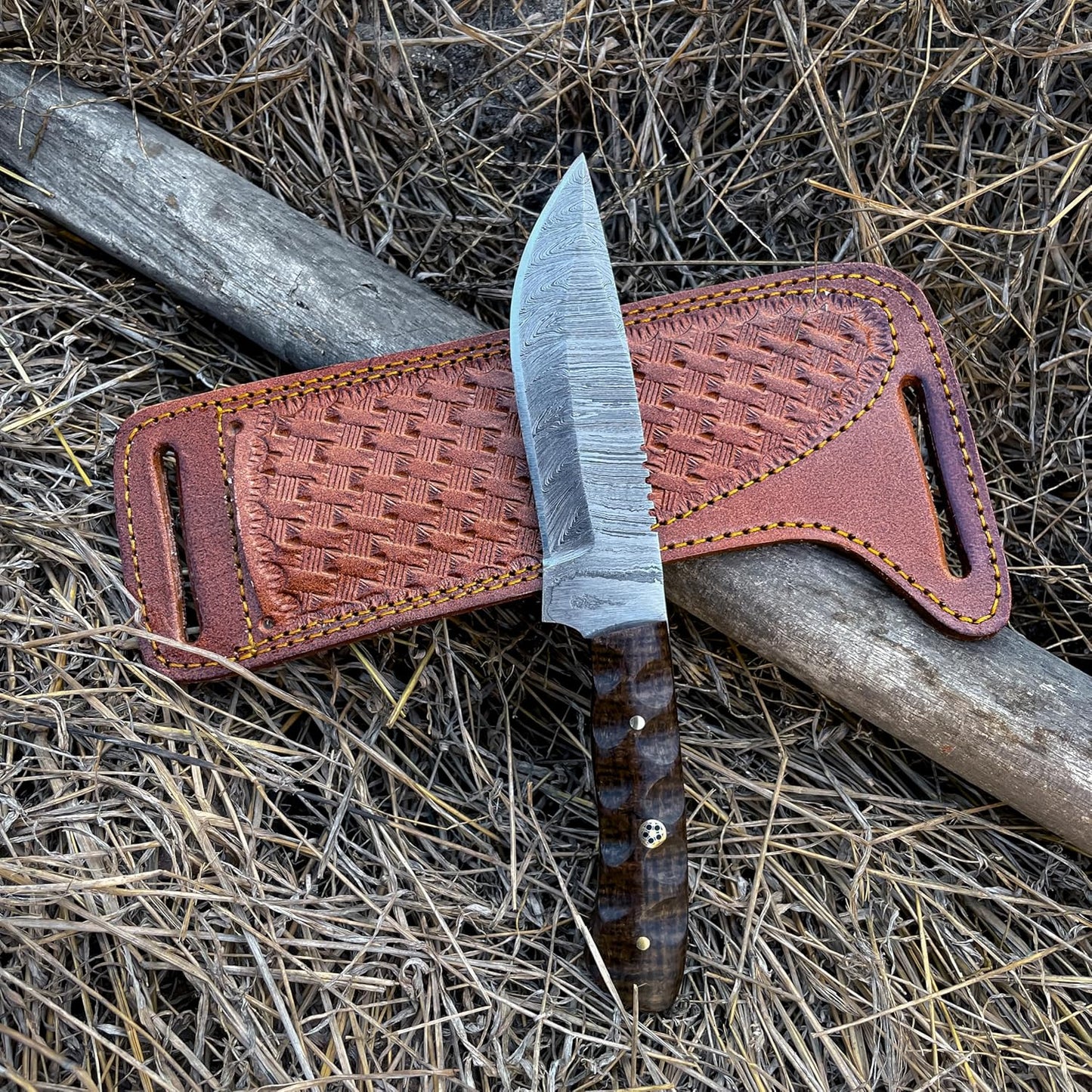 Twist Damascus Skinning Knife – Handmade Fixed Blade Hunting Knife with Brown Micarta Handle & Leather Sheath