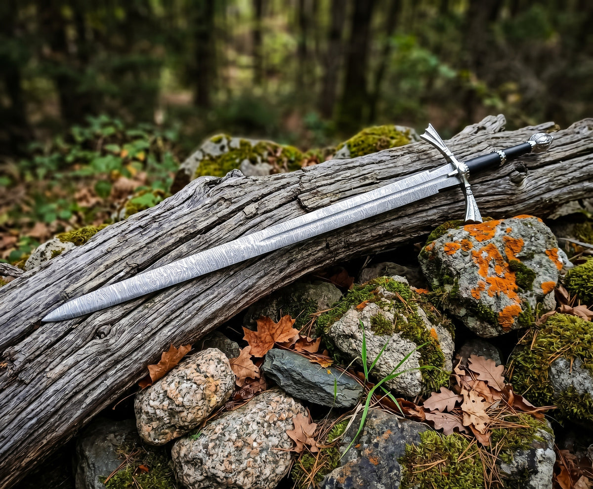 Handmade Damascus steel fantasy longsword full view