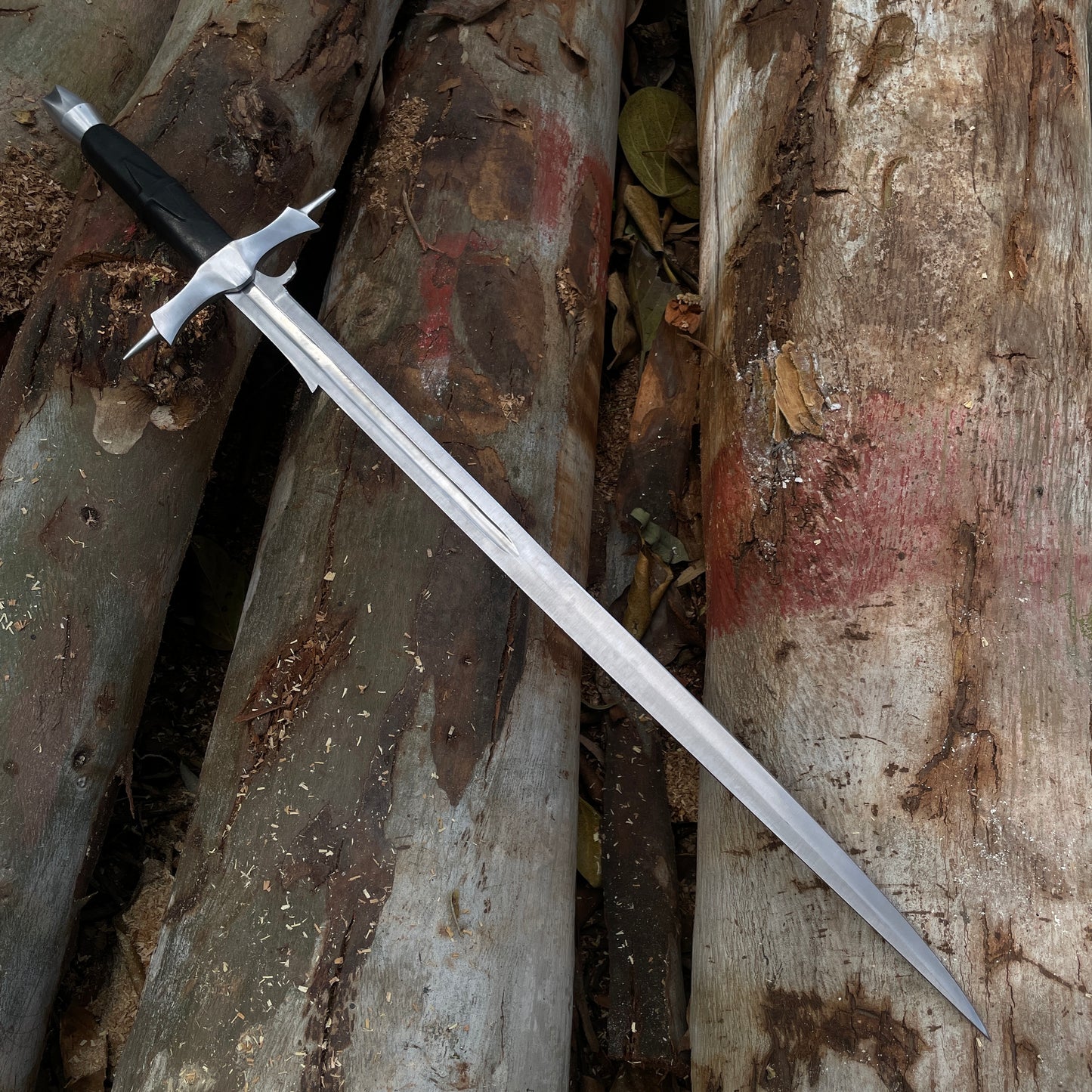Hand Forged Myrddraal Medieval Sword, High Carbon Steel Fantasy Cosplay Blade with Leather Scabbard, Gift for Dad