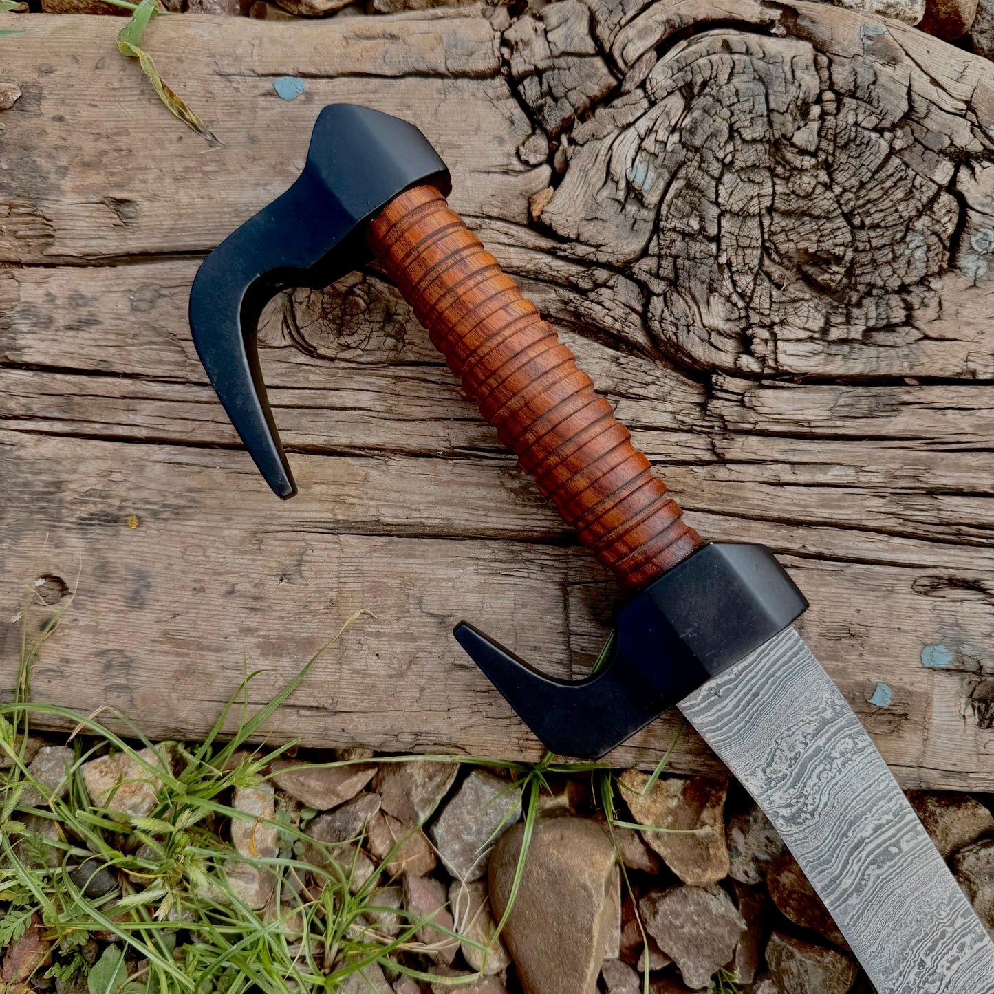 Elite 300 Spartan Sword, Viking Inspired Wall Art, Vintage Gift, Unique Gift for Him, Dad, Groomsmen, Personalized Halloween Gift