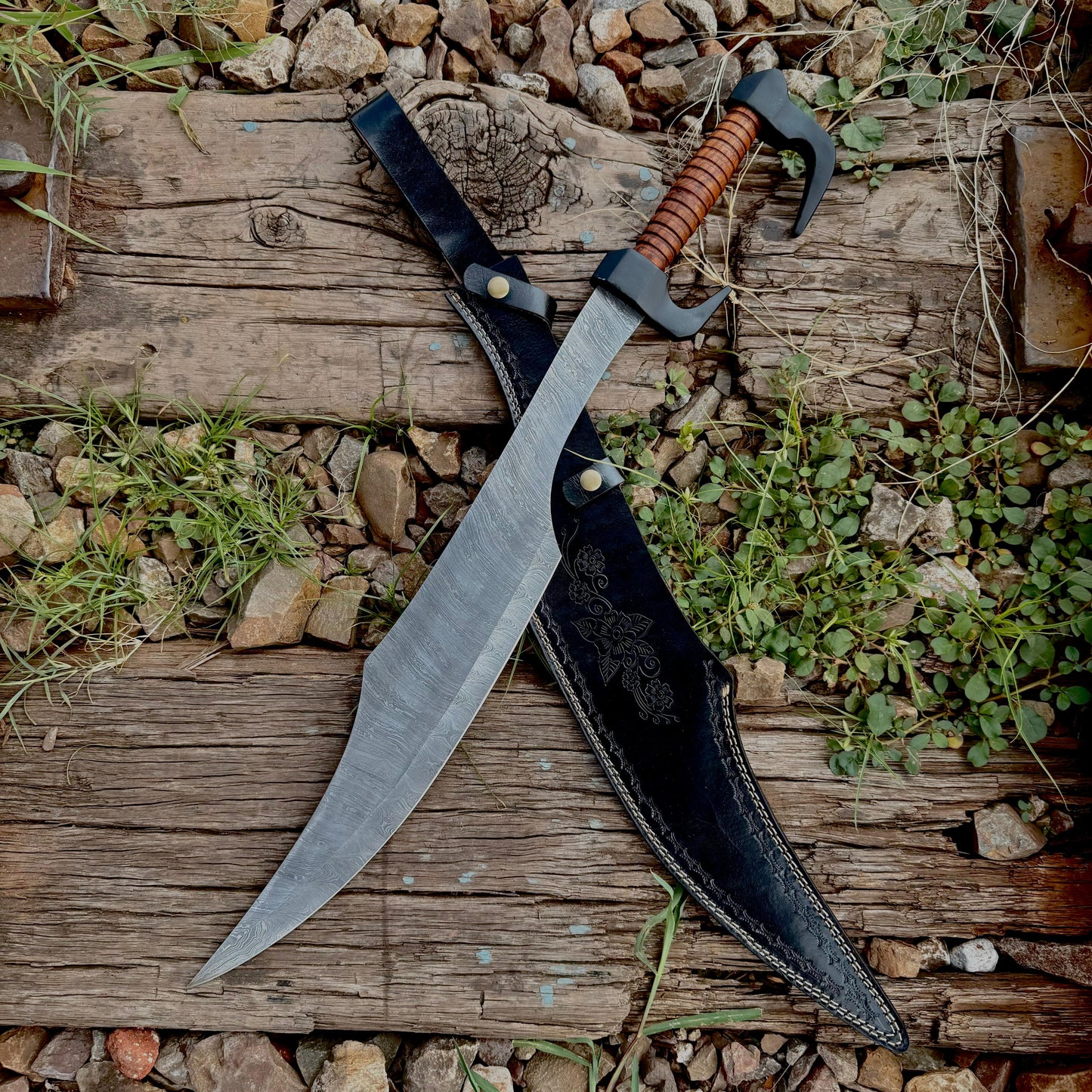 Elite 300 Spartan Sword, Viking Inspired Wall Art, Vintage Gift, Unique Gift for Him, Dad, Groomsmen, Personalized Halloween Gift