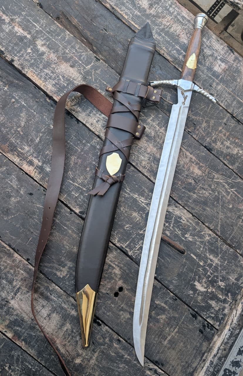 Wheel of Time Heron Mark Sword Replica, Stainless Steel, Rosewood Handle, Wooden Scabbard