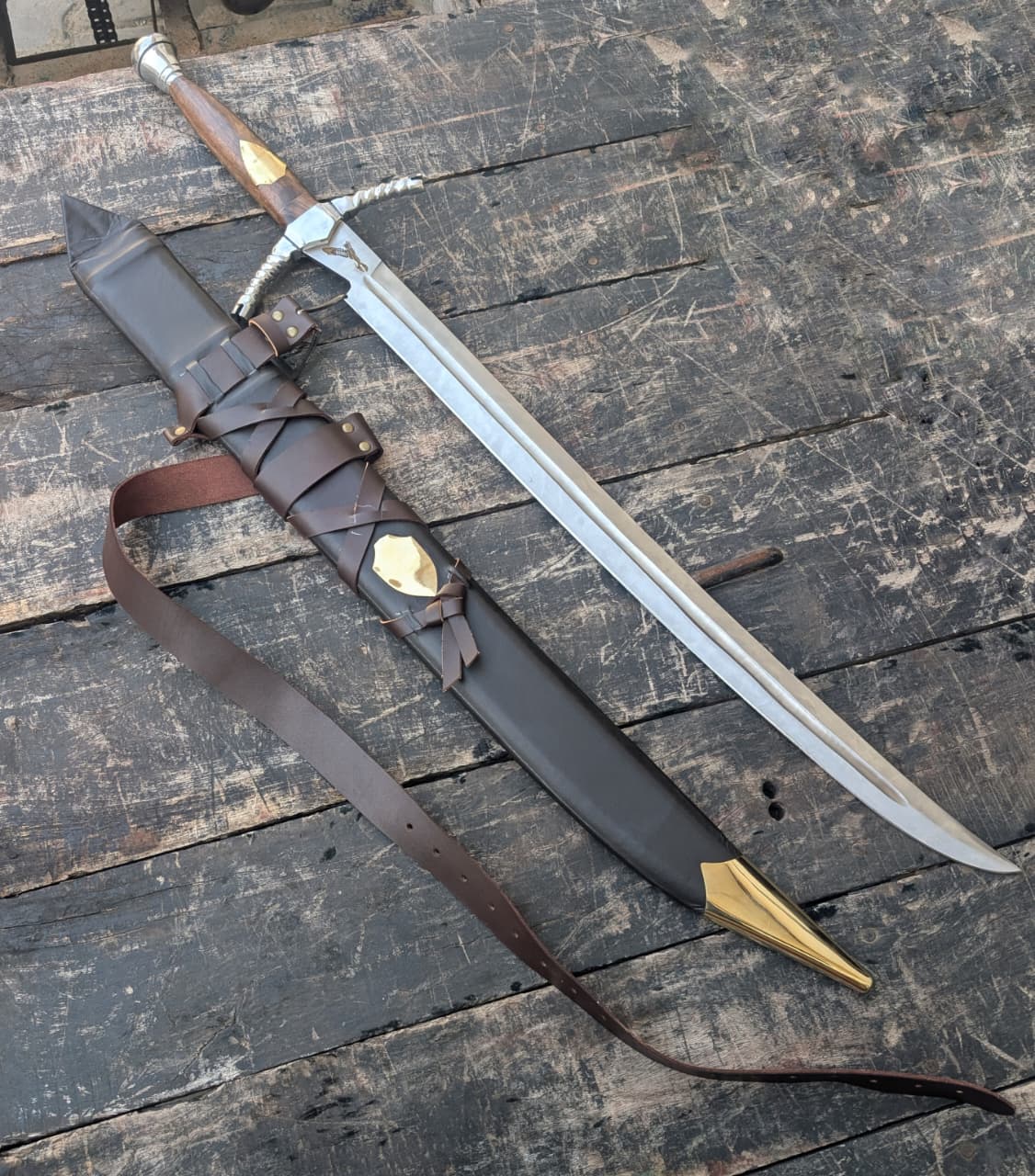 Wheel of Time Heron Mark Sword Replica, Stainless Steel, Rosewood Handle, Wooden Scabbard