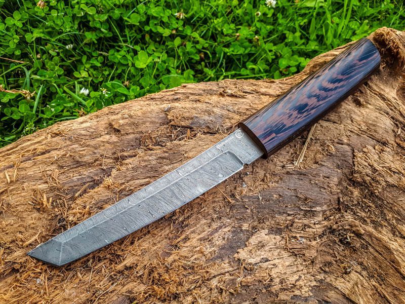 Handmade Tanto Damascus Steel Knife, Wange Wood