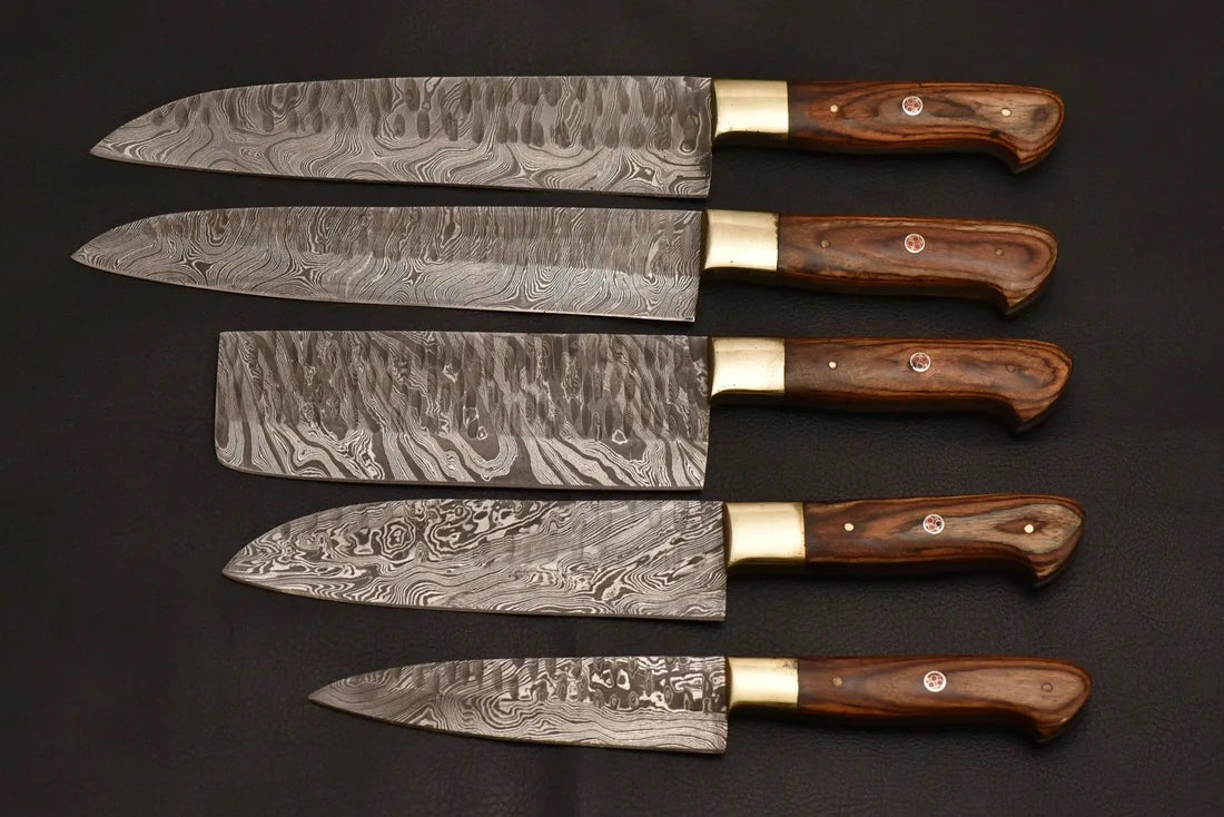 Damascus steel chef knife blade with rippled feather pattern