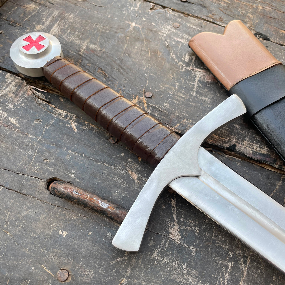 40" Medieval Knights Templar Cross Sword – Carbon Steel Cosplay & Fantasy Prop with Leather Scabbard & Belt