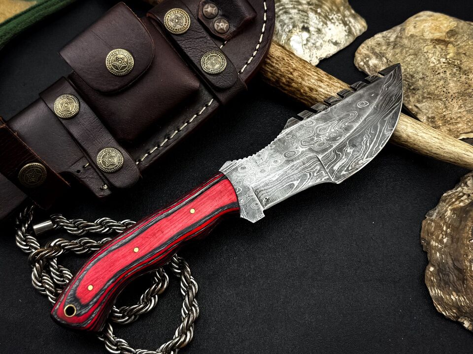 Handmade Damascus Steel Hunting Tracker Knife – Full Tang Survival Blade with Sheath – Custom Outdoor Fixed Blade Knife for Collectors